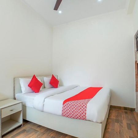Oyo 67163 Anantham Residency Hotel Narendra Nagar Exterior photo
