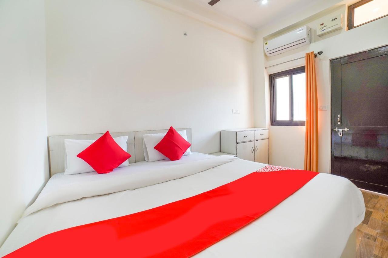 Oyo 67163 Anantham Residency Hotel Narendra Nagar Exterior photo